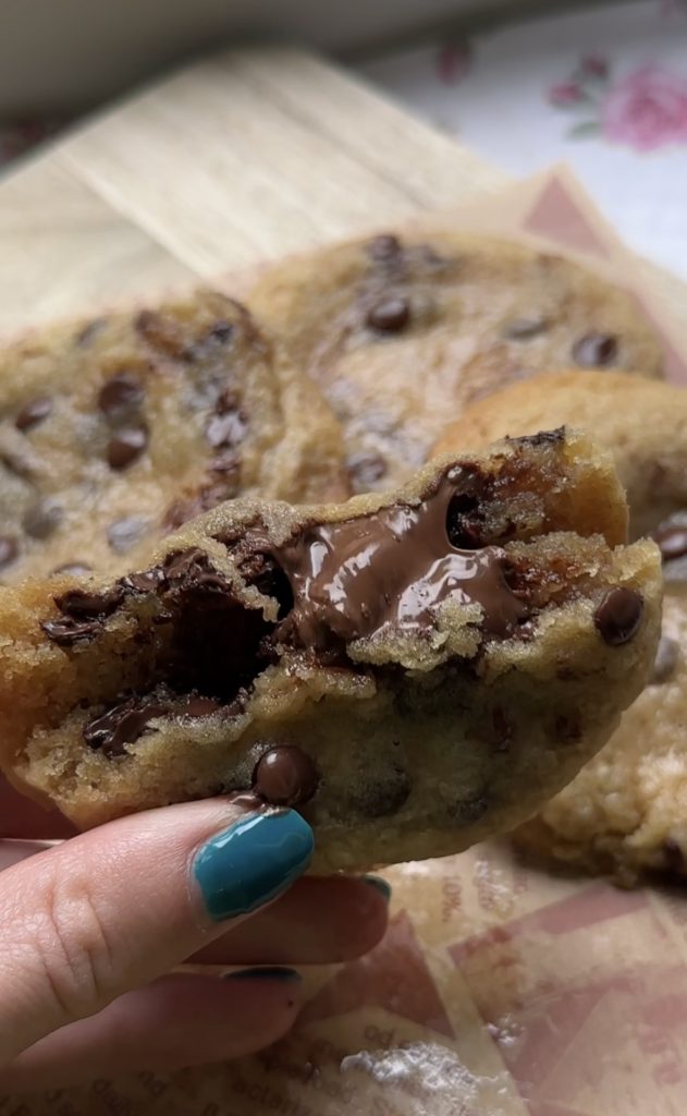 Nutella Stuffed Chocolate Chip Cookies